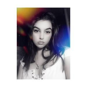 Meet your Posher, Tay